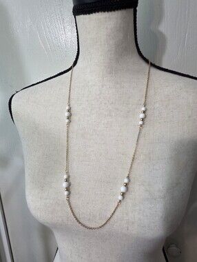 vtg 30in sarah coventry dainty gold tone petite white beaded station necklace